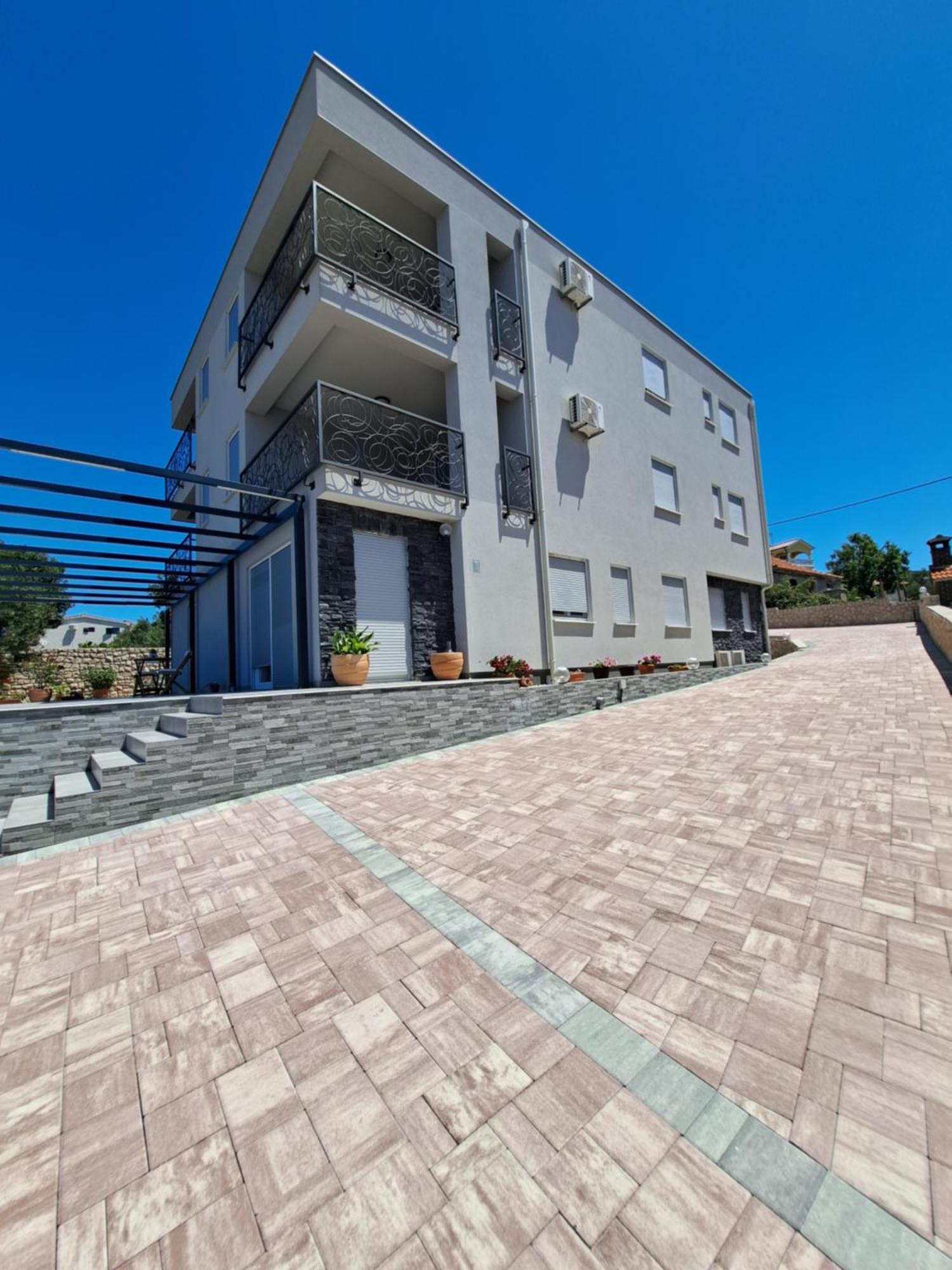 Oleandra Apartments Drage Exterior photo