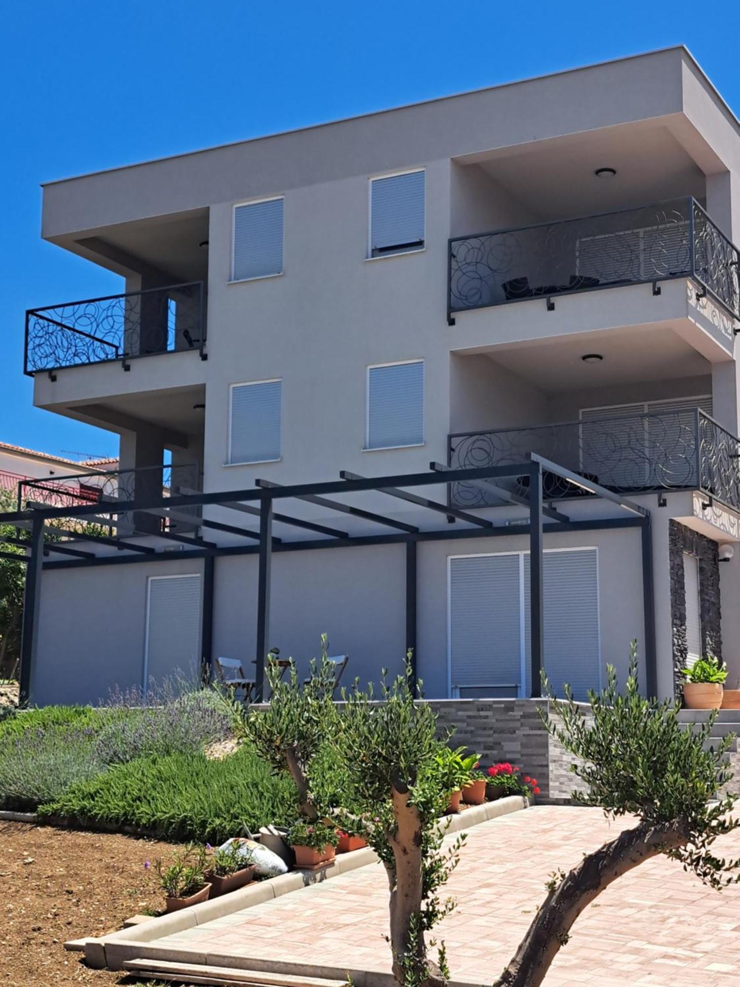 Oleandra Apartments Drage Exterior photo